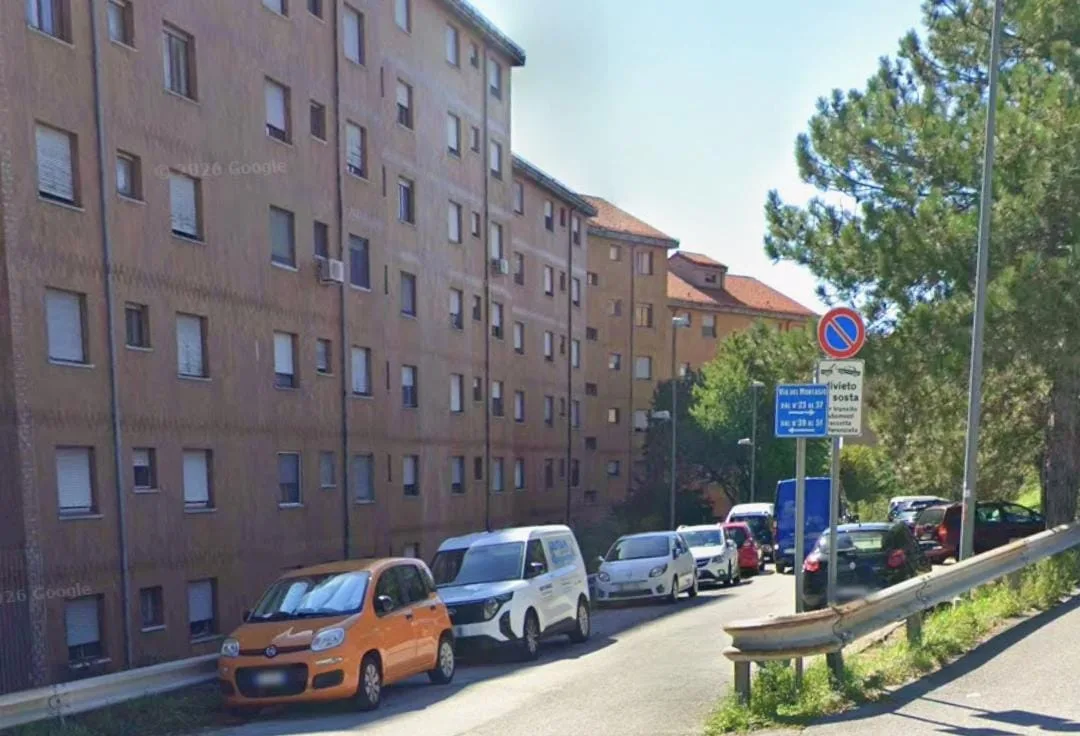 Furto in un appartamento di via Montasio: sul posto la polizia