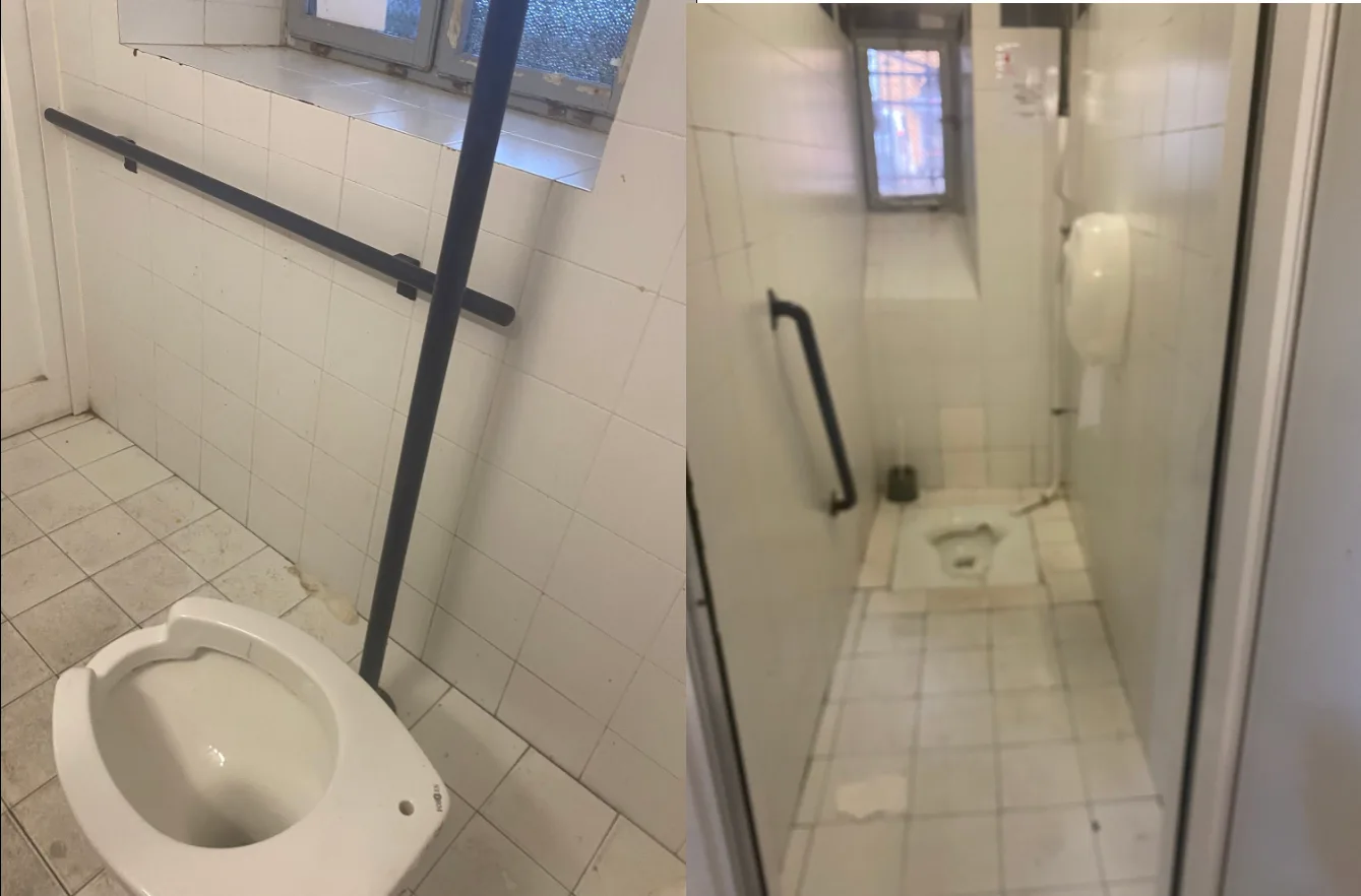 Bagni sporchi al Giardino Pubblico, protesta: «Qui ci sono tanti bambini, serve intervenire»